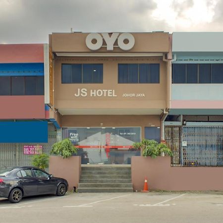 Oyo 89985 Js Hotel Джохор Бахру Екстериор снимка