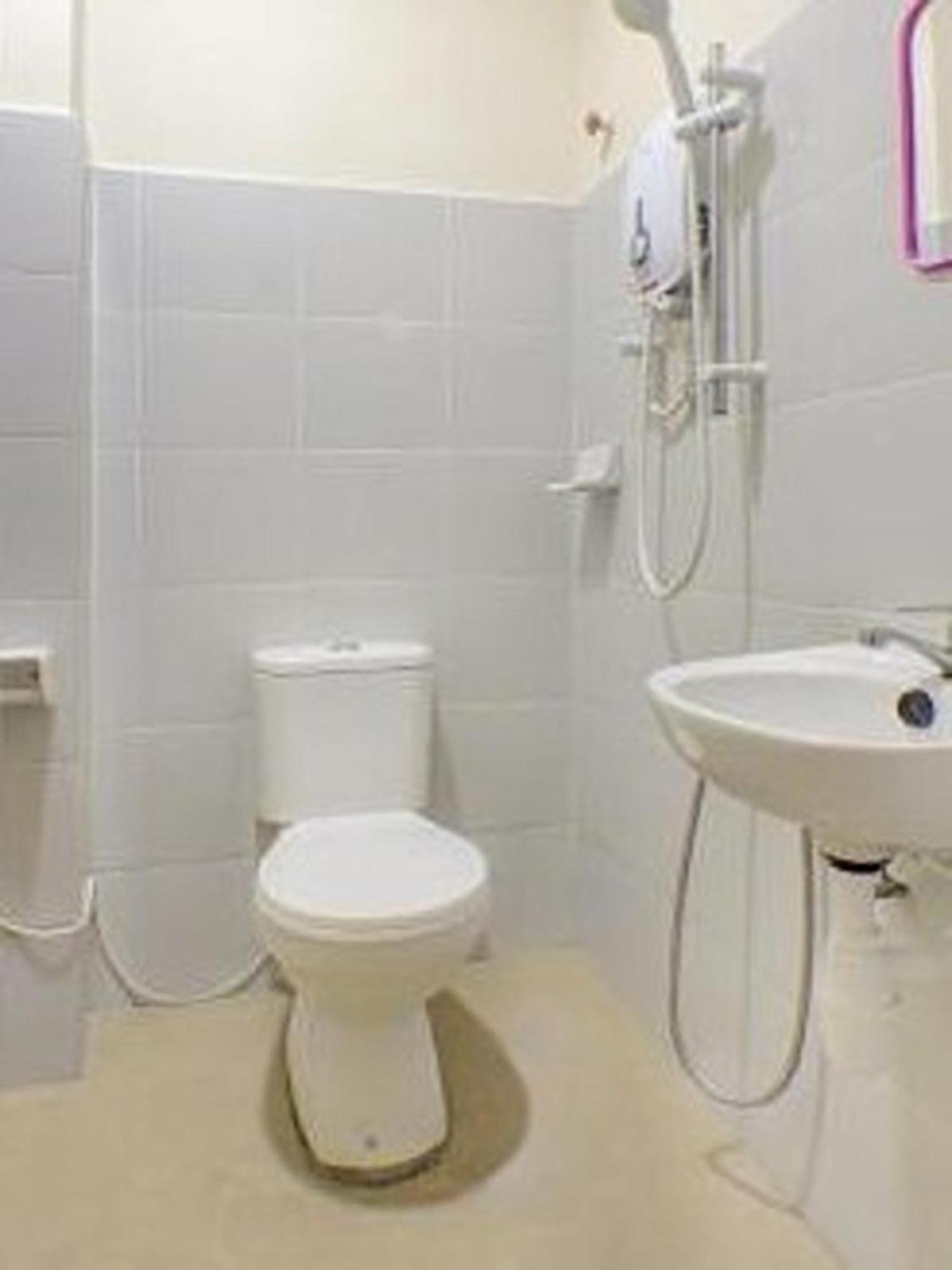 Js Hotel, Джохор Бахру Екстериор снимка